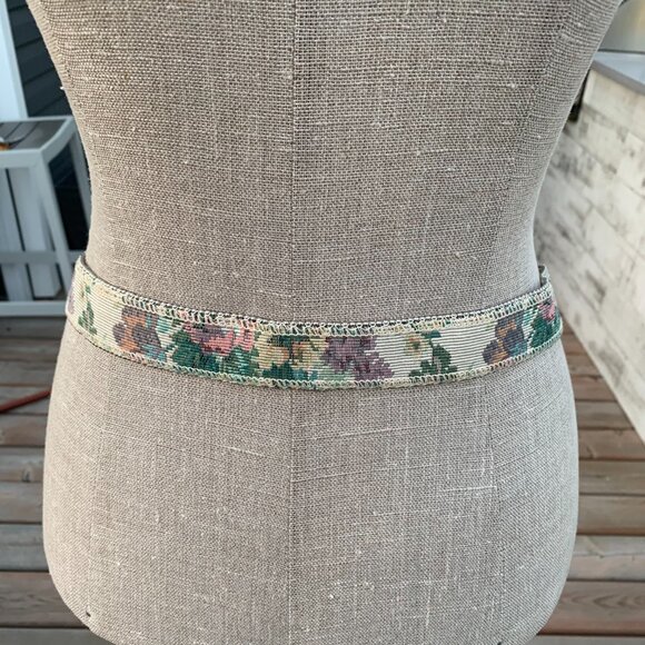 Vintage 80s Floral Tapestry Boho Granny Chic Romantic Retro Western Waist Belt - Picture 5 of 12